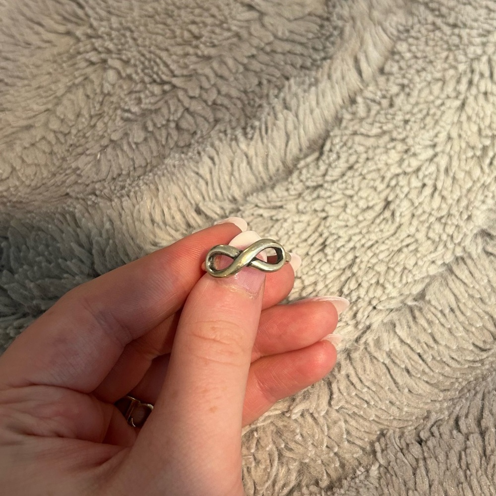 James Avery Silver Infinity Symbol Ring